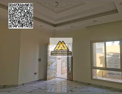 فيلا حديثة التشطيب للبيع في منطقة الياسمين على شارع الشيخ محمد بن زايد، موقع مميز قريب من الشارقة ودبي
