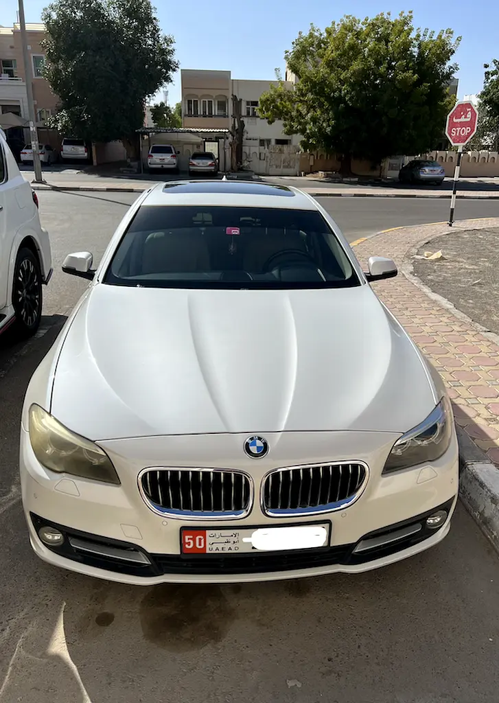 BMW 5-Series 2015 — photo 1 of 4