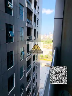 A spacious and practical apartment, suitable for single or family living, located in a modern tower