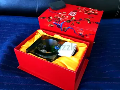 Liuligongfang Unique Crystal Glass Art