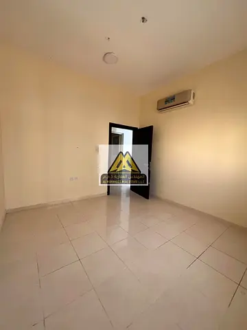 للإيجار السنوي | شقة غرفة وصالة – جاهزة للسكن شقة مميزة للإيجار السنوي بتصميم عملي ومساحة واسعة، مناسبة للأفراد أو العائلات الصغيرة، في موقع هادئ وقري