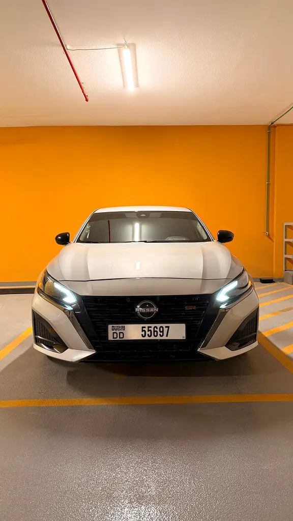 Nissan Altima 2024 — photo 1 of 7