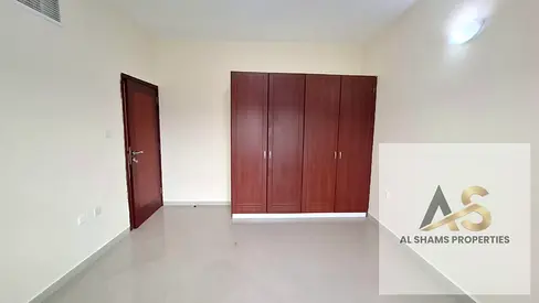 GET SPACIOUS 1BHK WITH WARDROBE JUST OPPOSITE OF SAHARA CENTRE