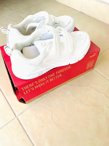 White kidssneakers - barely worn, velcro straps, size label inside