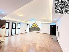 Very large spaces | Prime location close to all services | Commercial building | Offices suitable fo
