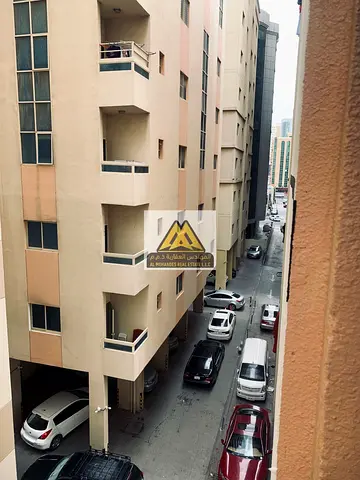A spacious apartment in a prime location on King Faisal Street, suitable for families or individuals. Close to all essential services and transportati