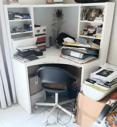 L-Shaped office Table with Chair
