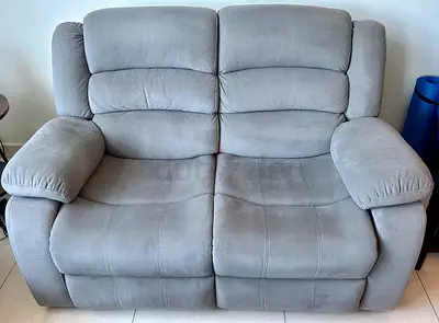 3-Seater  2-Seater Grey Recliner Sofa in Excellent Condition
