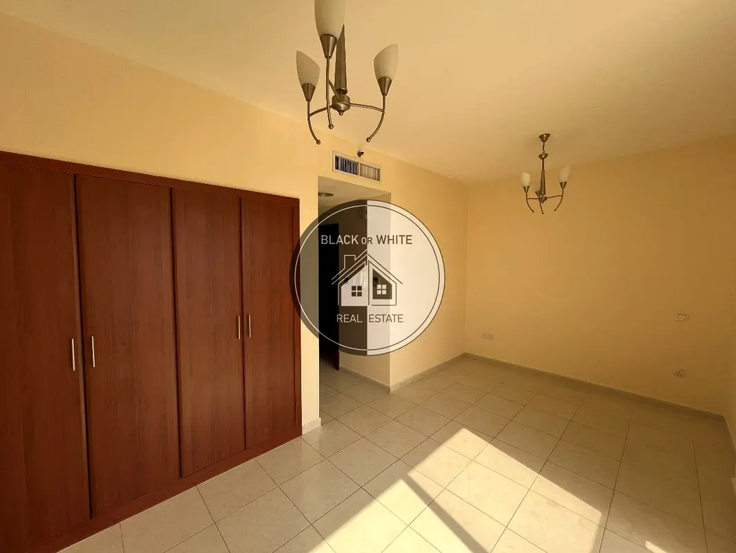 Unfurnished Studio | Lagoons 8 | 26K