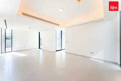Park located 4 Bed plus maid Ground + 2 Floors