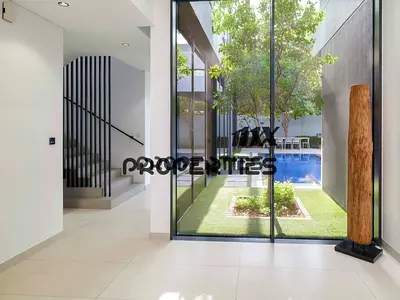 3-BR Townhouse | Garden Access | Modern Layout