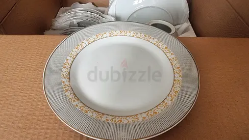 Royal Gold Rim Porcelain Dinner Plates - Set (used, good condition)