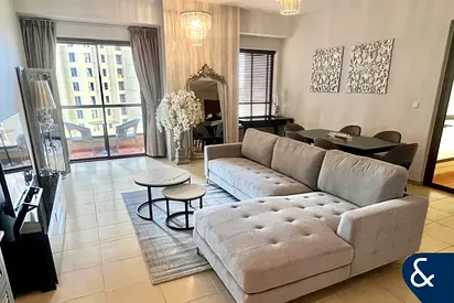 Spacious | fully furnished | Available June