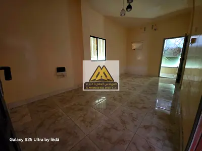 استوديو للإيجار السنوي – طابق أرضي في الراشدية، شارع الميناء