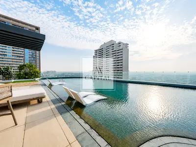 BRAND NEW | BRIGHT | POOL VIEW | 5 STAR AMENITIES