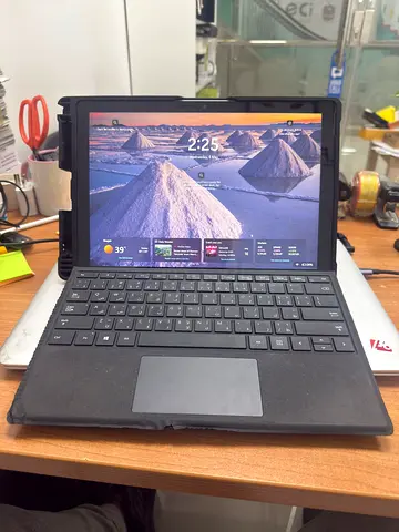 MicrosoftmSurface Pro7  10th core i7  1TB , 16GB ram with original box
