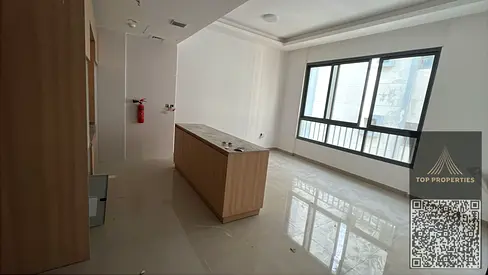 غرفه وصاله الغرفه ماستر مع شهر مجاني ٢ حمام في الحميدية ١ مقابل شرطه الحميدية الشامل تسهيلات بالدفع الي ٦ دفعات موقع ممتاز قريب من جميع الخدمات والمطا