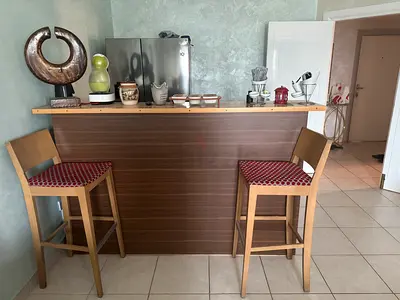 Bar table