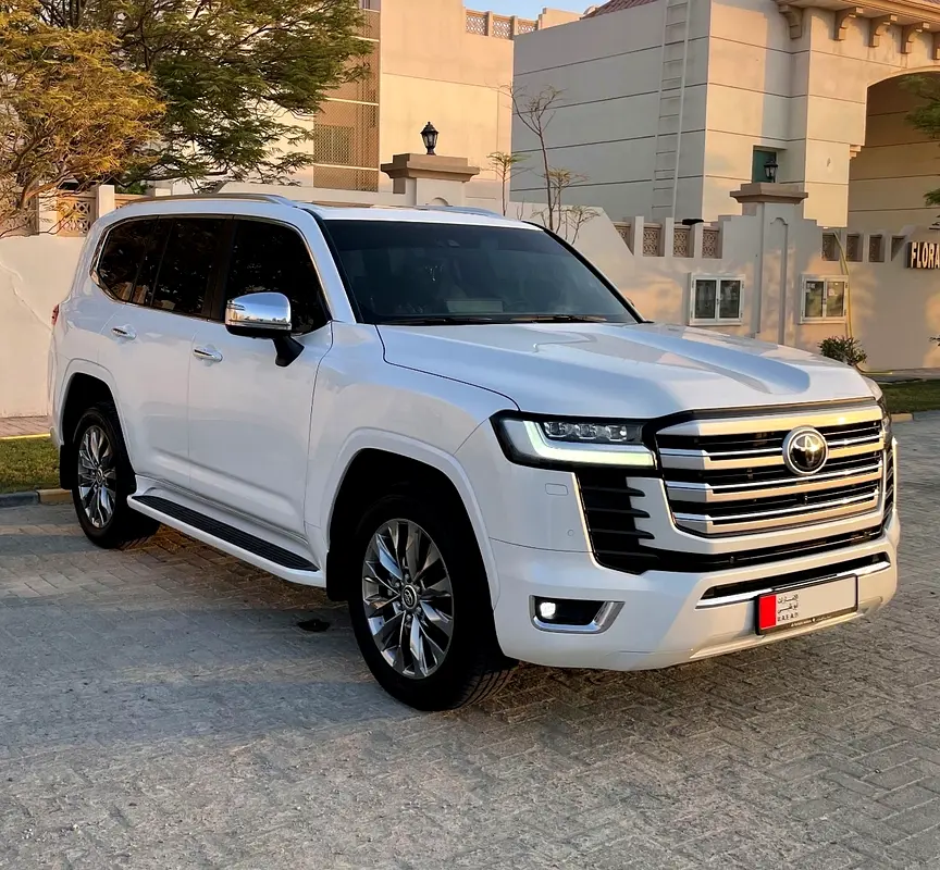 Toyota Land Cruiser 2022 — photo 1 of 19