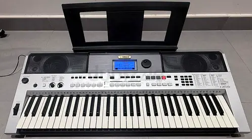 Yamaha Musical Keyboard for sale