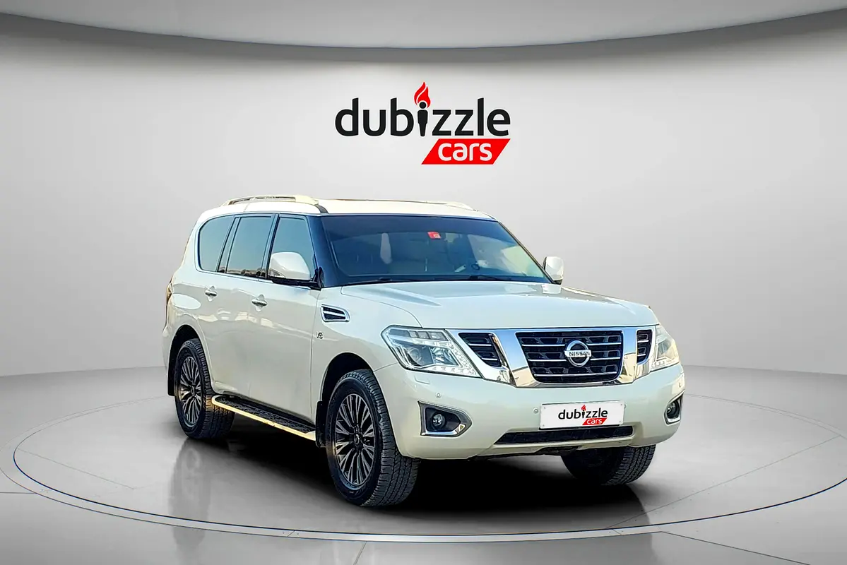 Nissan Patrol 2017 — photo 1 of 16