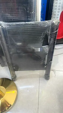 Black 2 step ladder