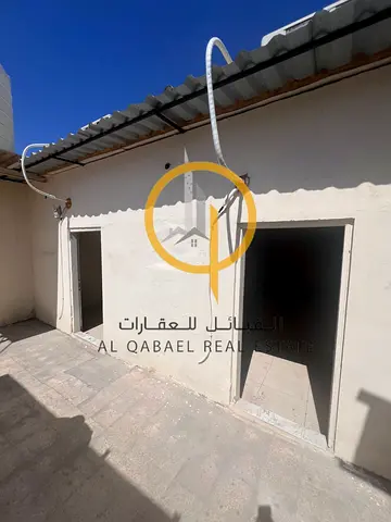للإيجار منزل عربي كامل في ميسلون الشارقة | غرفتين + حوش خاص | موقع مميز
