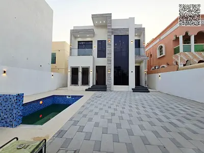 Ready-to-move-in villa, second plot off Ammar Street, freehold