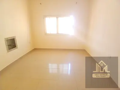 WOW \\ LOOK LIKE A SPACIOUS GORGEOUS APARTMENT \\ AT THE PRIME LOCATION \\