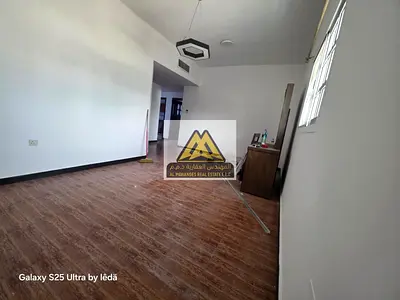At an excellent price, suitable for everyone, with free maintenance provided by the owner. Excellent location, family building.