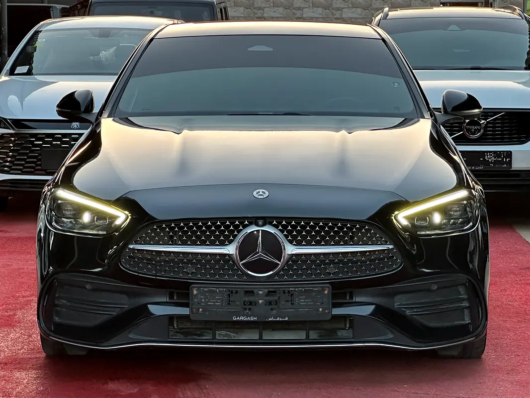 Mercedes-Benz C-Class 2023 — photo 1 of 19