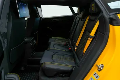 2025 Lamborghini URUS photo 8