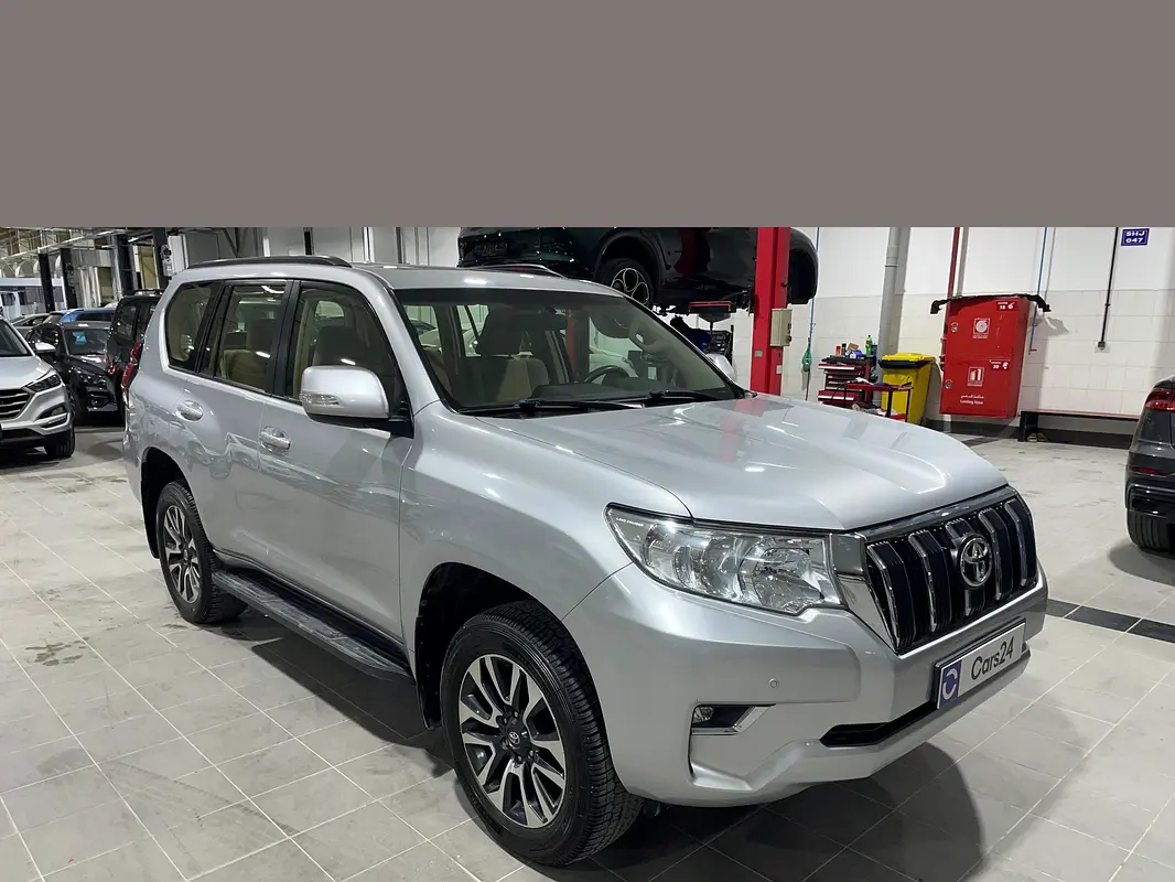 Toyota Prado 2023 — photo 1 of 12
