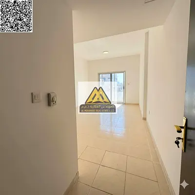 Prime location opposite Emirates Markets | Ideal for families due to its proximity to all services and amenities | Private parking