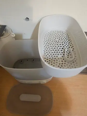 Baby water bottle sterilizer - good condition