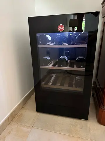 Hoover black beverage cooler
