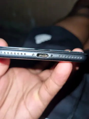 iPhone (used) - Good working condition, charging port shown
