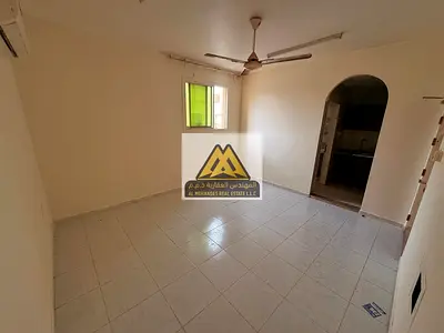 بسعر ممتاز جدا مطبخ منفصل مساحه كبيره مع صيانه مجانا ع المالك موقع خدمي بنايه عائلات