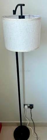 Simple Black Floor Lamp with White Drum Shade - Perfect Condition