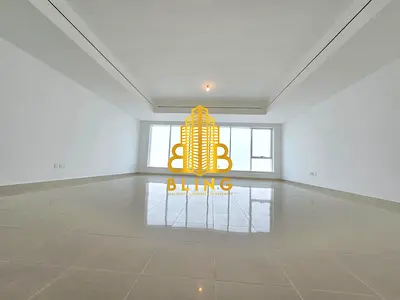 Spacious 3BHK With Basement Parking & All Amenities