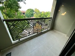 1 BEDROOM HUGE LAYOUT NEAR TO METRO WITH BALCONY GATED COMMUNITY