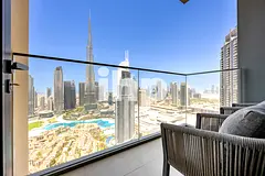 Burj &amp; Fountain view | High Floor |Royal Furnished