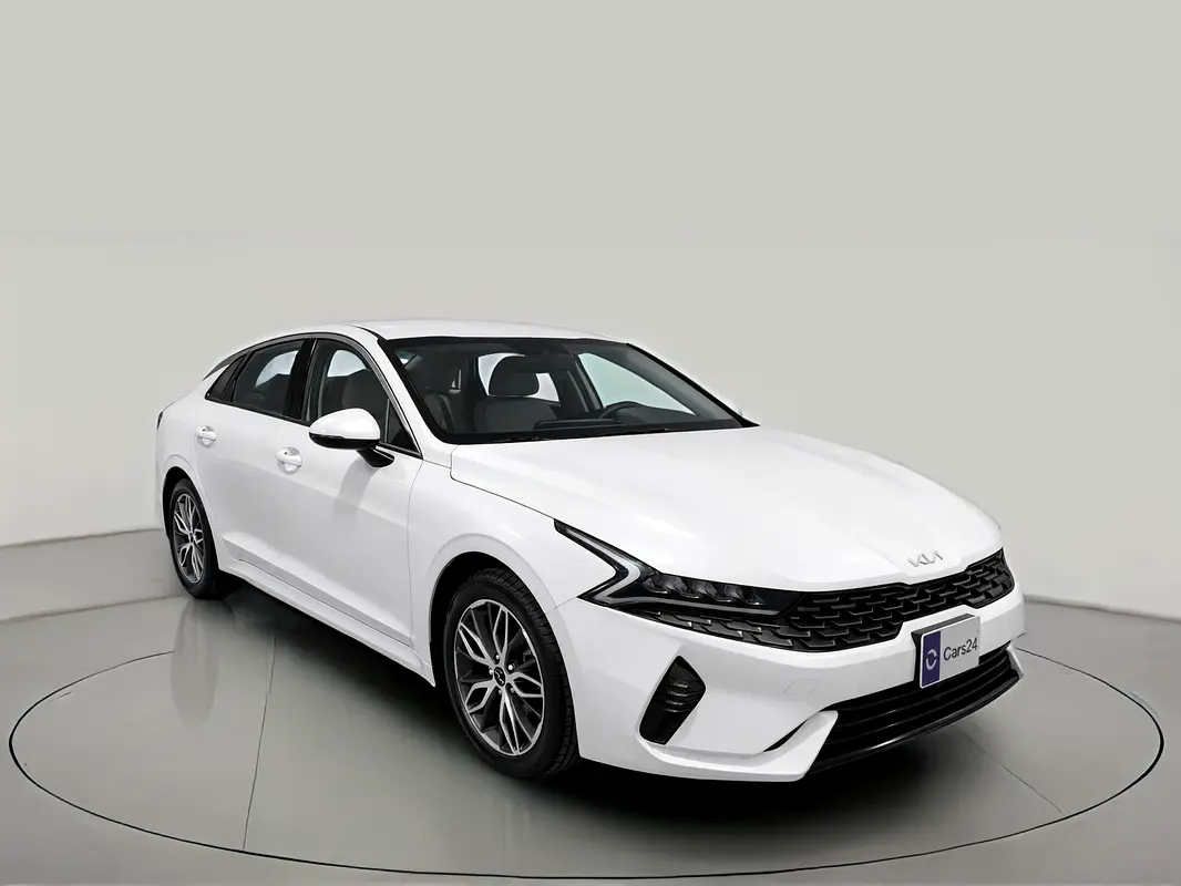Kia K5 2023 — photo 1 of 13