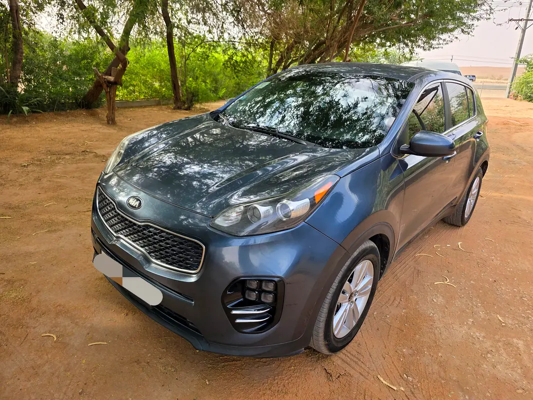 Kia Sportage 2018 — photo 1 of 9