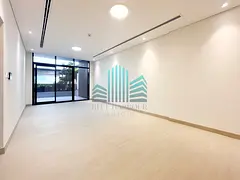 BRAND NEW WITH COMPLETE FACILTIES STUNNING AND LUXURIOUS LAYOUT | READY TO MOVE