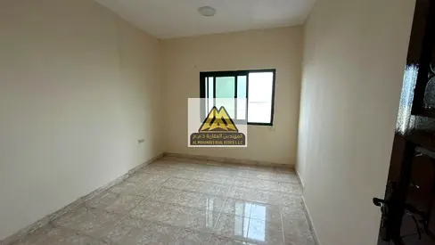 اول صف من كورنيش عجمان اطلاله مميزه علي البحر * سعر مناسب * بنايه عائليه * وقريبه من كل الخدمات
