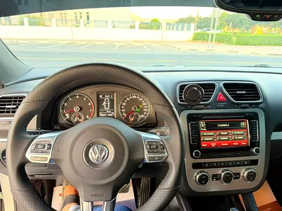 صورة 12 لـ 2013 Volkswagen SCIROCCO
