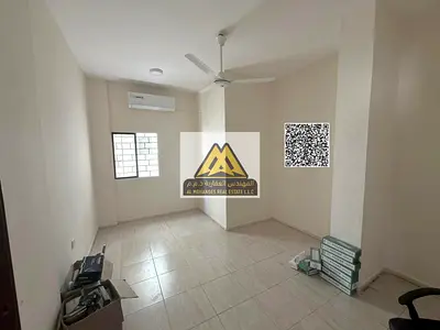 | موقع حيوي | قريب من جميع الخدمات | مساحة كبيرة|