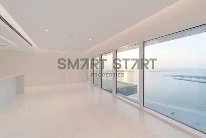 1 Month Free/Multiple Cheques/Spacious Corner Unit