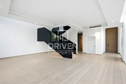 Brand New | Pool and Lift | Elegant Design
